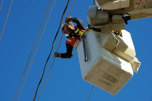 Pole_Attachment_Communication_Lines